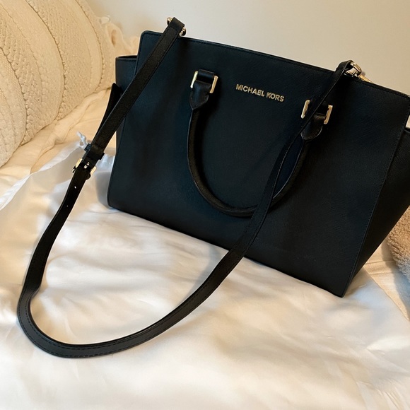 Michael Kors Black Leather Top Handle Crossbody Medium Size Satchel Bag - Picture 3 of 4